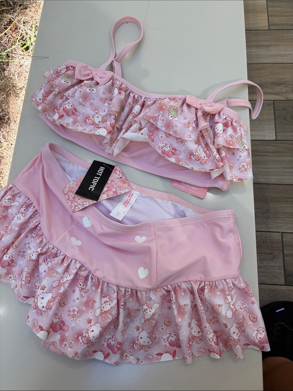 Hello Kitty swim set